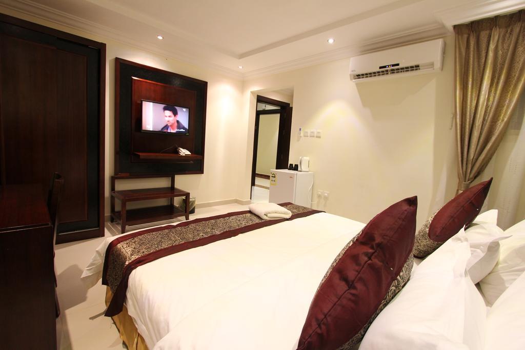 Taleen Alaqiq Hotel Apartments Рияд Стая снимка